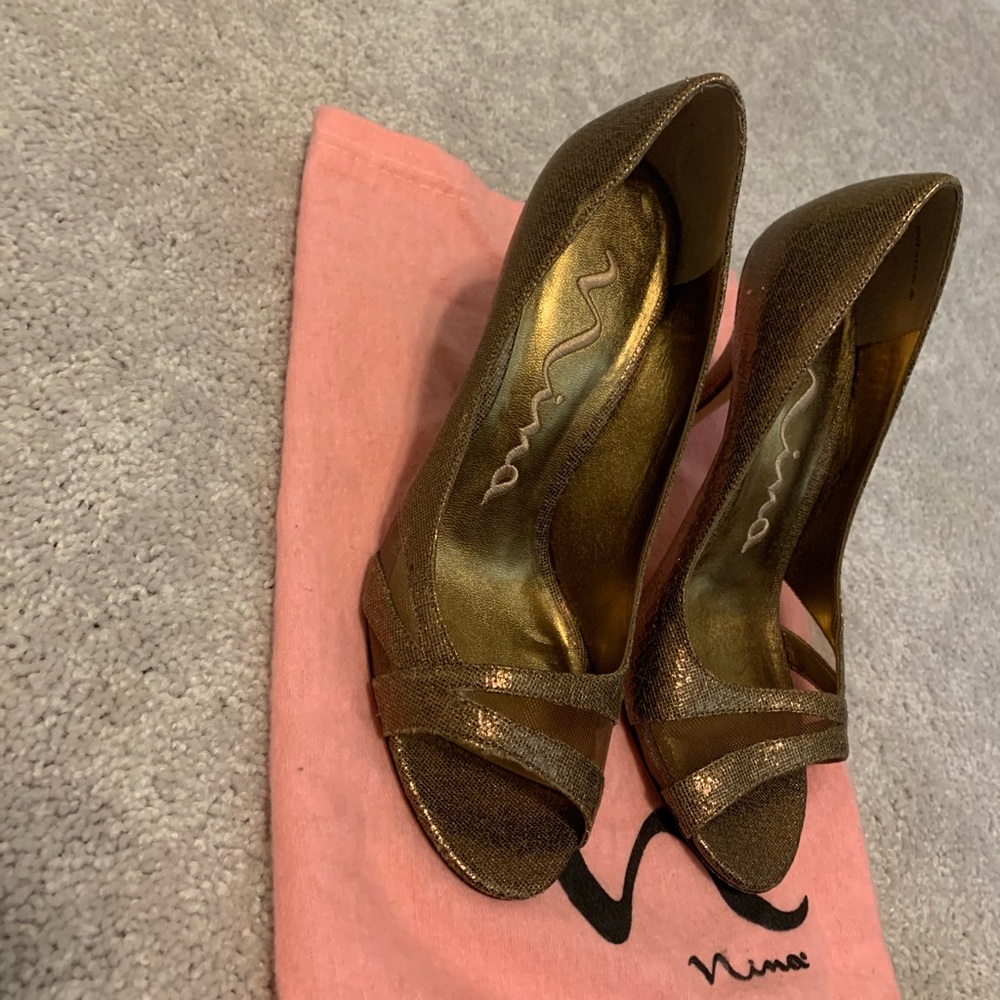 Heels - Picture 3 of 7